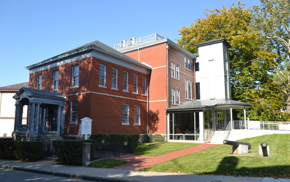 Visiting the Resource Center Newport Historical Society